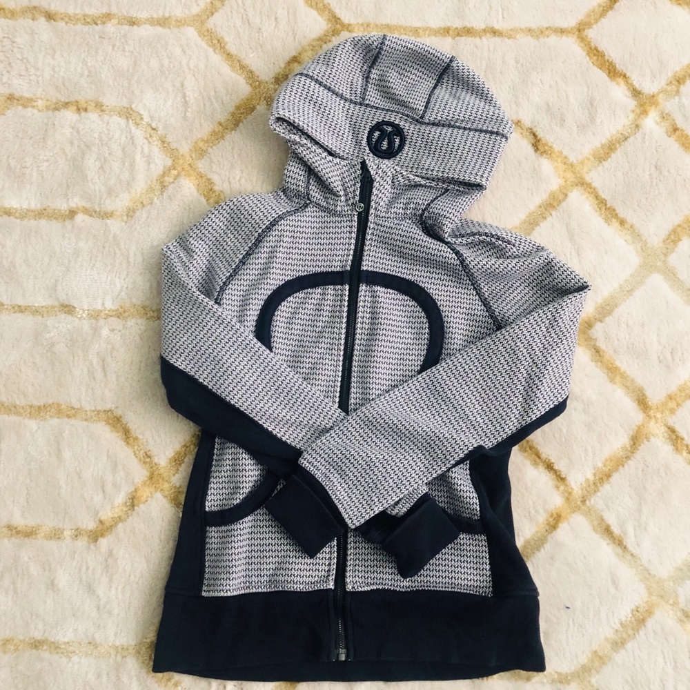 Navy Patterned Lululemon Scuba Hoodie Size 8